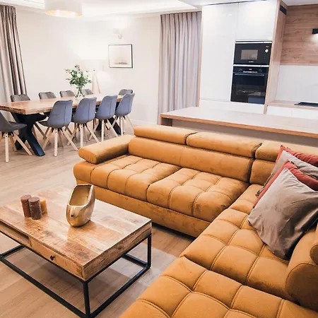 Harmonia ヴィラ ウストロン